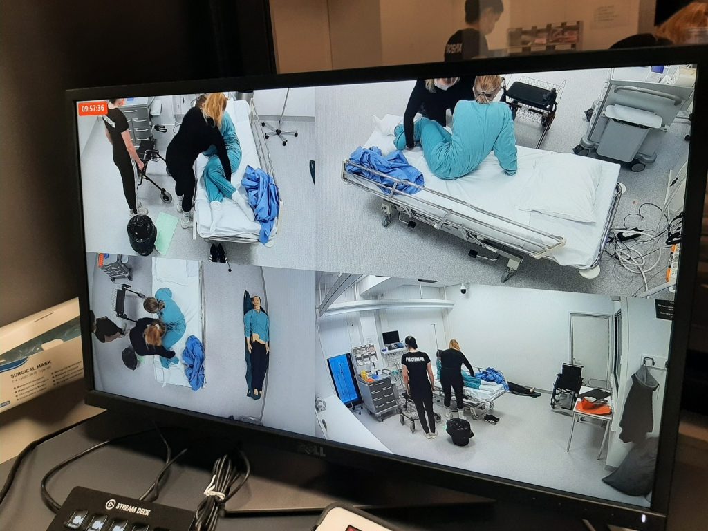 Hoitotyön opiskelun simulaatiotilannetta ohjataan