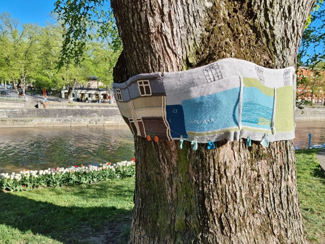 Taloa kuvaava käsityö