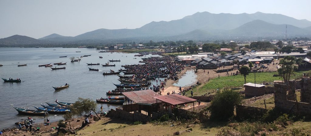 There are fishing boats on the beach.