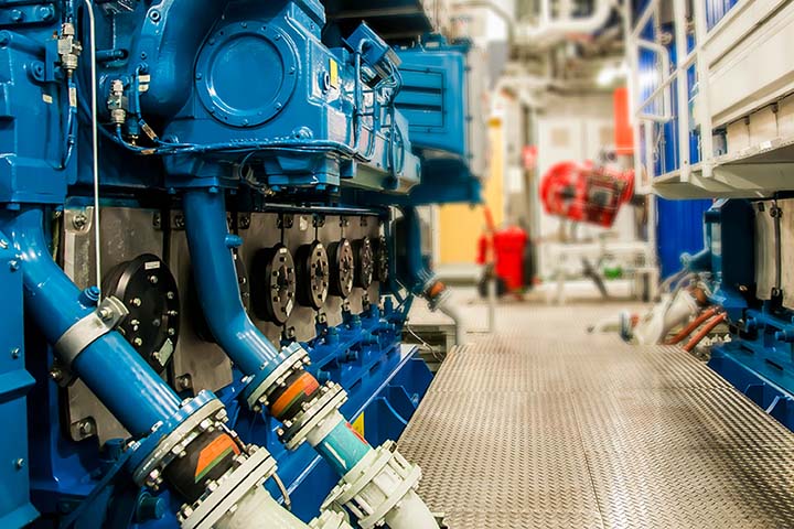 Sininen laivan dieselmoottori