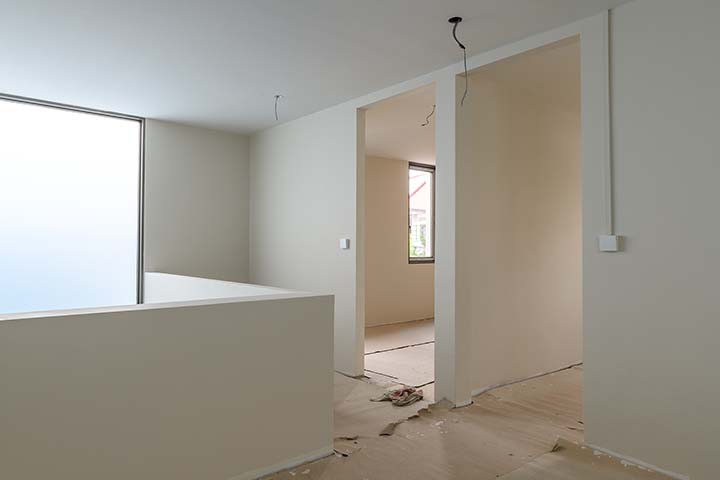 Sisäkuva kalustamattomasta asunnosta